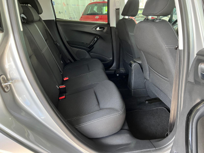 Peugeot 208 Signature 110, NAVI, PDC , BLUETOOTH, LED, KM 30000