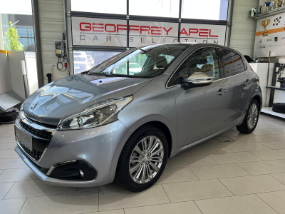 Peugeot 208 Signature 110, NAVI, PDC , BLUETOOTH, LED, KM 30000