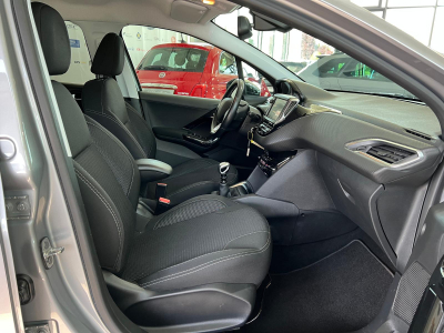 Peugeot 208 Signature 110, NAVI, PDC , BLUETOOTH, LED, KM 30000