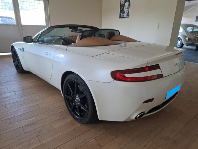 Aston Martin Vantage 8Roadster 4.3 V8 Full History