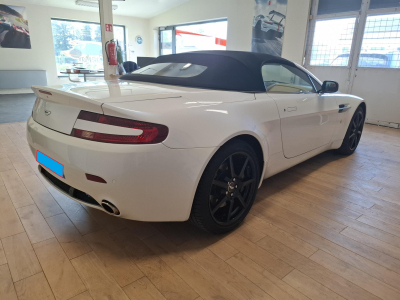 Aston Martin Vantage 8Roadster 4.3 V8 Full History
