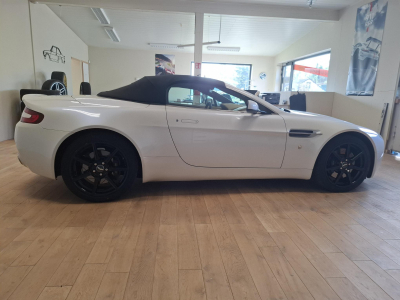 Aston Martin Vantage 8Roadster 4.3 V8 Full History