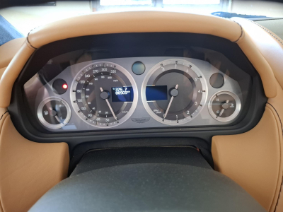 Aston Martin Vantage 8Roadster 4.3 V8 Full History