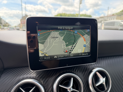 Mercedes-Benz A 200 AMG line
