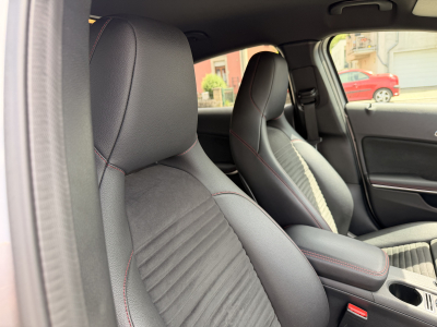 Mercedes-Benz A 200 AMG line