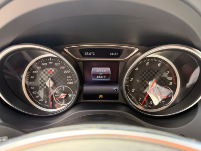 Mercedes-Benz A 200 AMG line