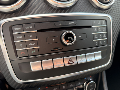Mercedes-Benz A 200 AMG line