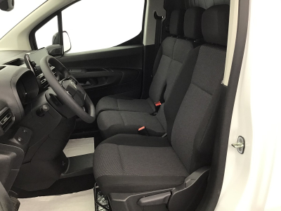 Citroën Berlingo L2H1 130 AT Kamera/3 Sitzer