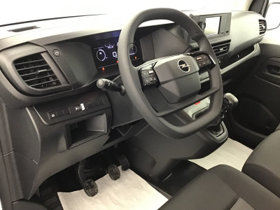Opel Vivaro XL 145 3 Sitzer/ Moduwork