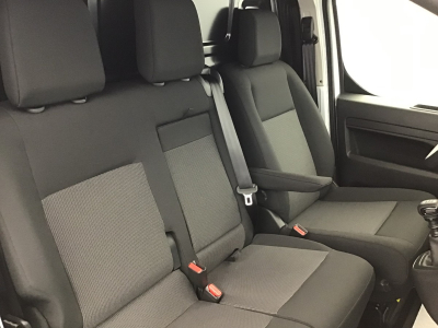 Opel Vivaro XL 145 3 Sitzer/ Moduwork