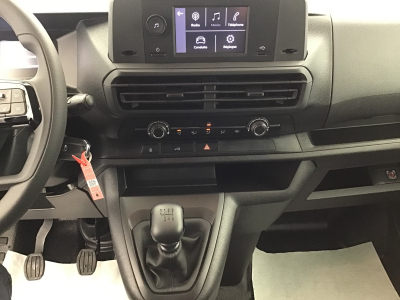 Opel Vivaro XL 145 3 Sitzer/ Moduwork