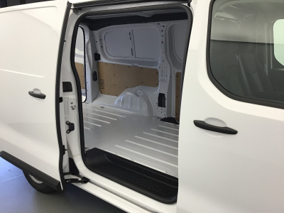 Opel Vivaro XL 145 3 Sitzer/ Moduwork