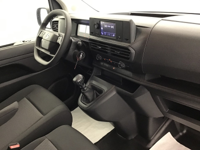 Opel Vivaro XL 145 3 Sitzer/ Moduwork