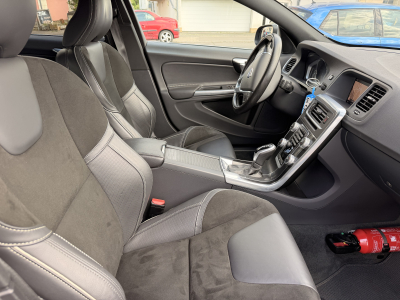 Volvo S60 D2 Geartronic 120 R-Design