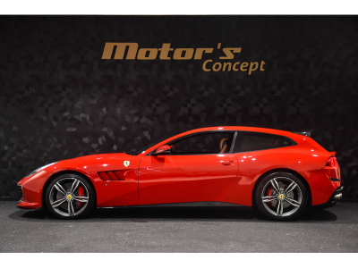 Ferrari GTC4Lusso V12
