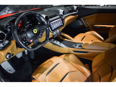 Ferrari GTC4Lusso V12