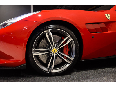 Ferrari GTC4Lusso V12