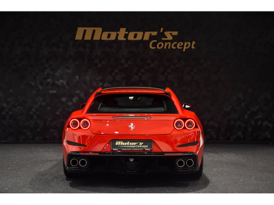 Ferrari GTC4Lusso V12