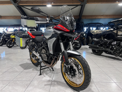 QJ Motor SRT 700 SX TOURING