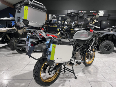 QJ Motor SRT 700 SX TOURING