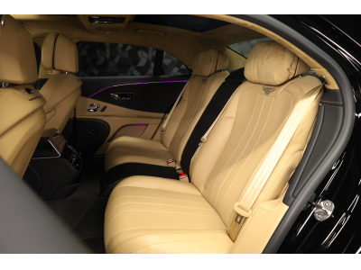 Bentley Flying Spur V8