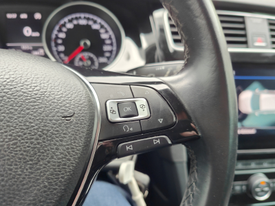 Volkswagen Golf 1.0 TSI JOIN GPS CARPLAY CAMERA APS AV/ARR