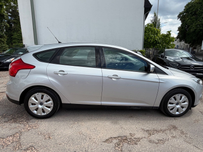 Ford Focus Lim. Trend 1.6/5xTürer/1.HAND/