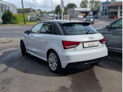 Audi A1 SB 1.0 TFSI S-LINE