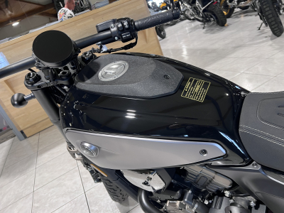 QJ Motor SRV 600 V4