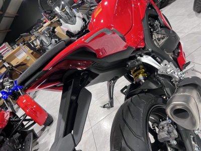 QJ Motor SRK 800 RR