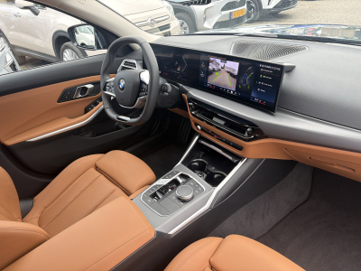 BMW 318 i BREAK AUTO 2.0 156CV BA8