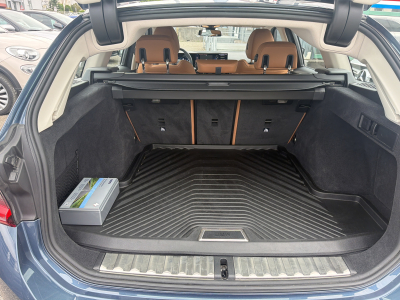 BMW 318 i BREAK AUTO 2.0 156CV BA8