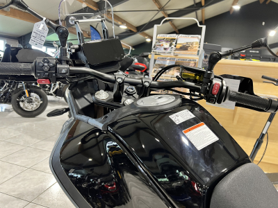 CF Moto 450 MT crash bars + akrapovic.