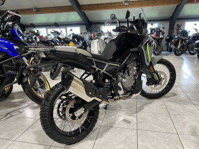 CF Moto 450 MT crash bars + akrapovic.