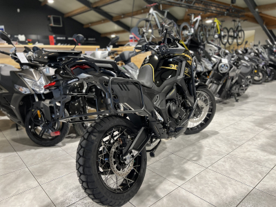 Zontes 703 F BLACK/GOLD 21