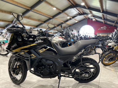 Zontes 703 F BLACK/GOLD 21