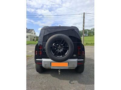 Land-Rover Defender 110 3.0 D MHEV D300 X-Dynamic SE