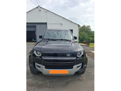 Land-Rover Defender 110 3.0 D MHEV D300 X-Dynamic SE