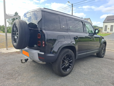 Land-Rover Defender 110 3.0 D MHEV D300 X-Dynamic SE