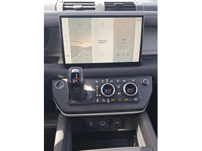 Land-Rover Defender 110 3.0 D MHEV D300 X-Dynamic SE