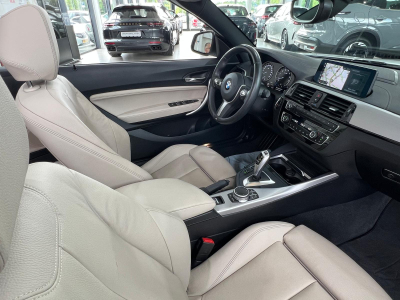 BMW 220 iA  184 CABRIO ,SPORT PAKET, 1 HAND, VOLANT M, CARPLAY, NAVI, LED,CAMERA, GARANTIE