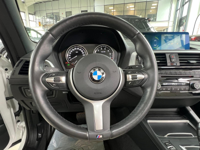 BMW 220 iA  184 CABRIO ,SPORT PAKET, 1 HAND, VOLANT M, CARPLAY, NAVI, LED,CAMERA, GARANTIE
