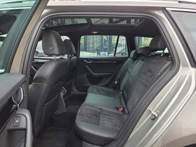 Skoda Octavia TDI DSG 150CV EDITION Laurin & klement