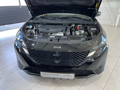 Peugeot 308 GT Pack ,1.6 Plug-Hybrid 225 e-EAT8, CAMERA 360°,CUIR, NAVI,FOCAL,PANORAMIQUE,