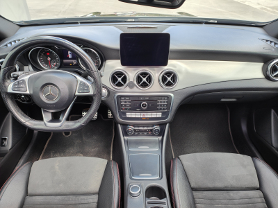 Mercedes-Benz GLA 200 GLA200 7G-DCT PACK AMG GPS TOIT OUVRANT PANO SIEGES CHAUFFANTS