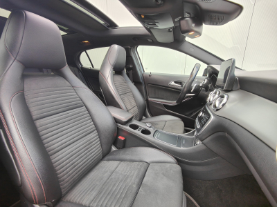 Mercedes-Benz GLA 200 GLA200 7G-DCT PACK AMG GPS TOIT OUVRANT PANO SIEGES CHAUFFANTS