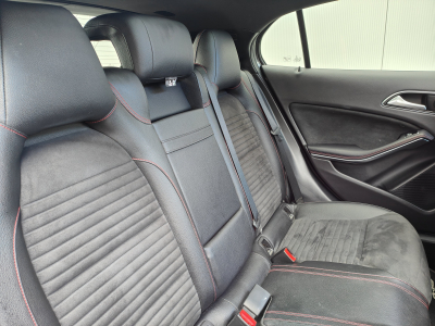 Mercedes-Benz GLA 200 GLA200 7G-DCT PACK AMG GPS TOIT OUVRANT PANO SIEGES CHAUFFANTS