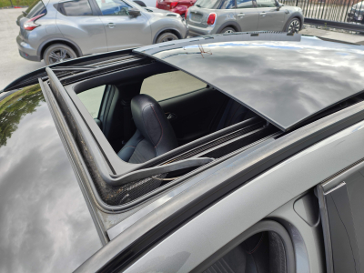 Mercedes-Benz GLA 200 GLA200 7G-DCT PACK AMG GPS TOIT OUVRANT PANO SIEGES CHAUFFANTS