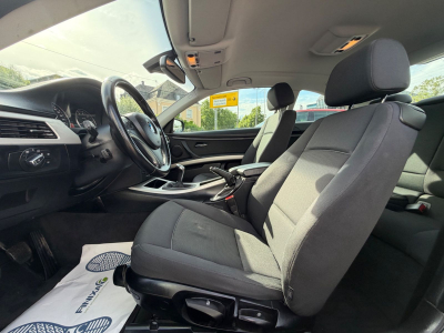 BMW 318 318i Coupe / SCHECKHEFT/