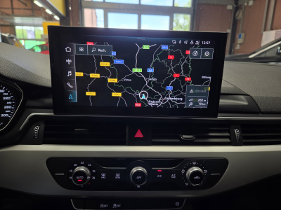 Audi A4 AVANT 30TDI ATTRACTION S-TRONIC